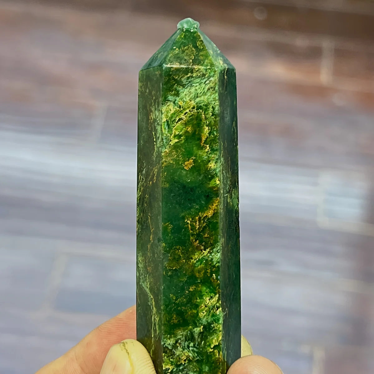 1pc Single-Pointed Emerald Tower, a Stylish Decoration for Your Home, a Shiny Crystal Centerpiece, Perfect for Tabletop Decor