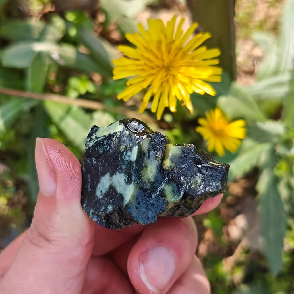 Natural Raw Green Opal Rough Stones Unpolished Gemstone Mineral Specimen Bulk Loose Rocks Home Decor Collectible Craft Gift
