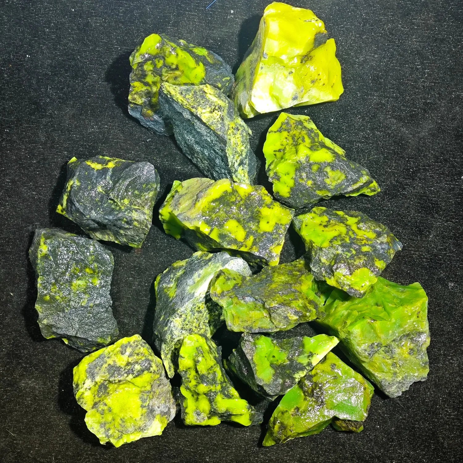 Natural Raw Green Opal Rough Stones Unpolished Gemstone Mineral Specimen Bulk Loose Rocks Home Decor Collectible Craft Gift